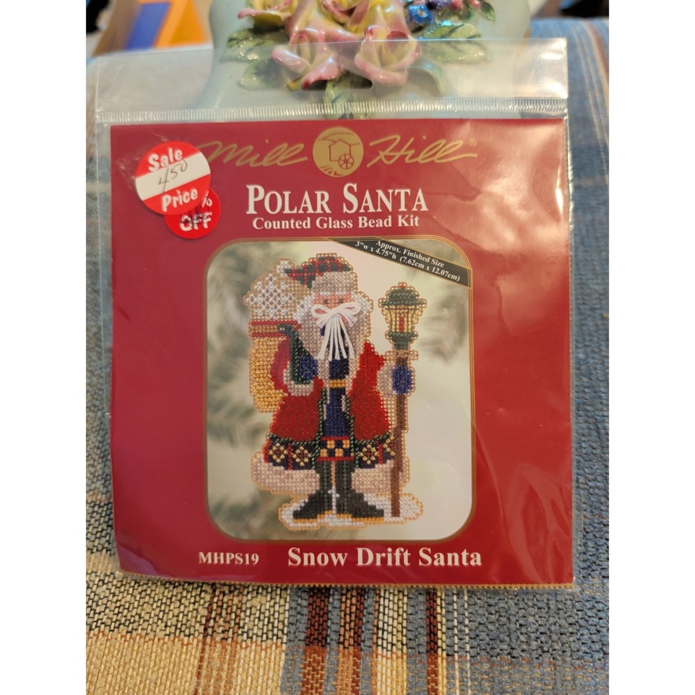 New Vintage Kit Mill Hill Counted Glass Bead Kit Polar Santa Snow Drift MHPS19